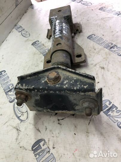 Кронштейн переднего бампера bmw e34