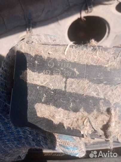 Компрессор центрального замка Audi 80 B3