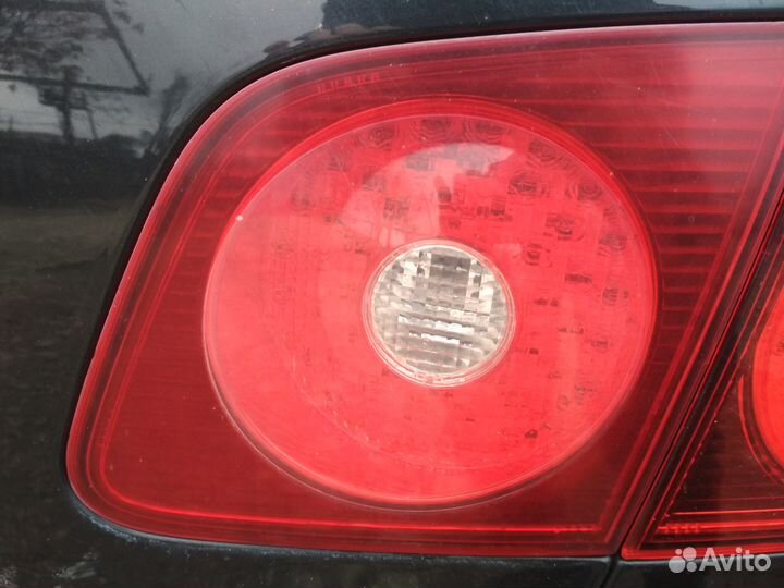 Volkswagen Phaeton фонарь задний правый внутренний