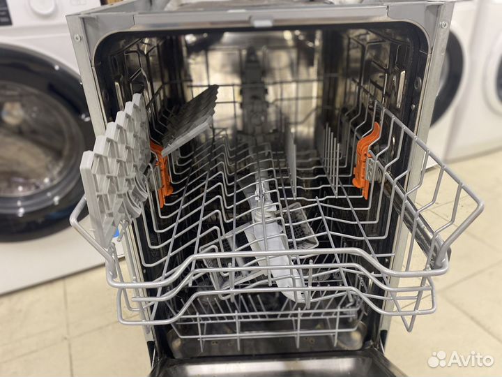 Встраиваемая посудомоечная машина Electrolux