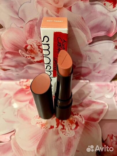 Декоративная косметика от Estée Lauder, Clinique