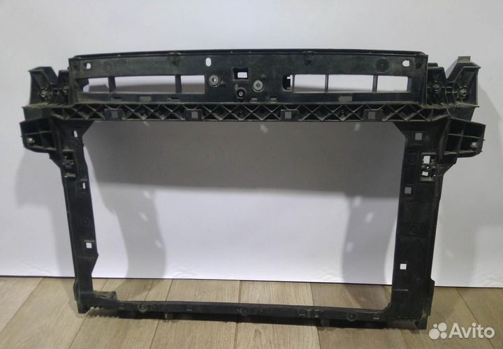 Панель передняя бу Skoda Kodiaq OEM 562805588