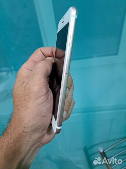 Телефон iPhone 7