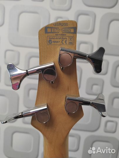 Басс гитара ibanez