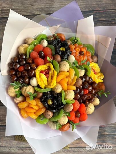 Букет из клубники. Съедобные букеты на выпускной