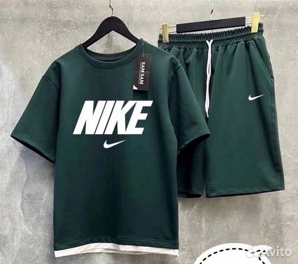 Мужской спортивный костюм с шортами Nike