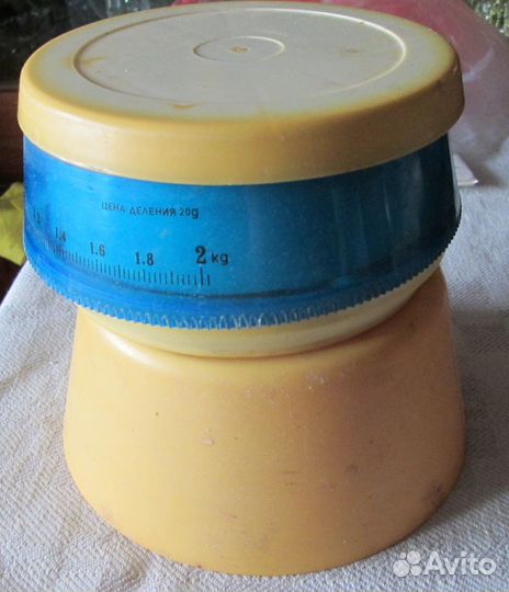 Разные мелочи из 1980-х (см.список,цены разные)