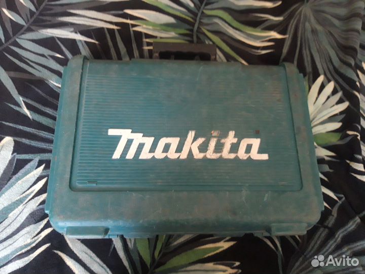 Шуруповерт makita 12v