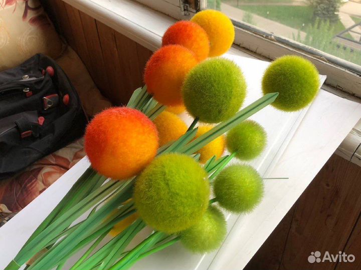 Декоративный букет (шары) 5 веток