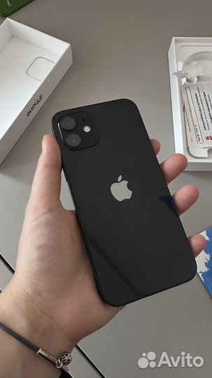 iPhone 12, 64 ГБ