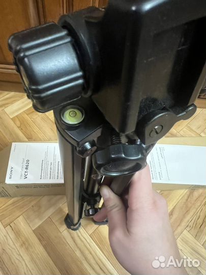 Штатив Sony VCT R620