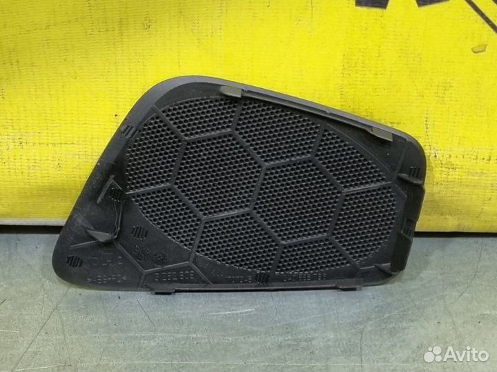 Решетка динамика передняя левая Opel Astra J 2010