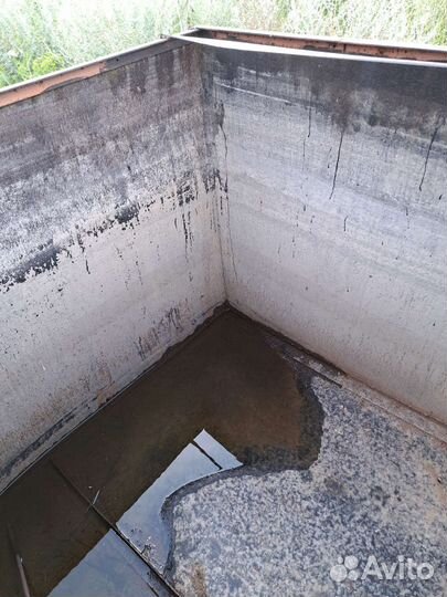 Емкость для воды, металлическая бочка, бак на дачу