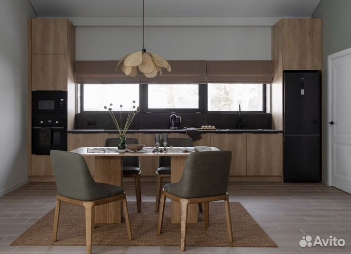 Стол из натурального дерева