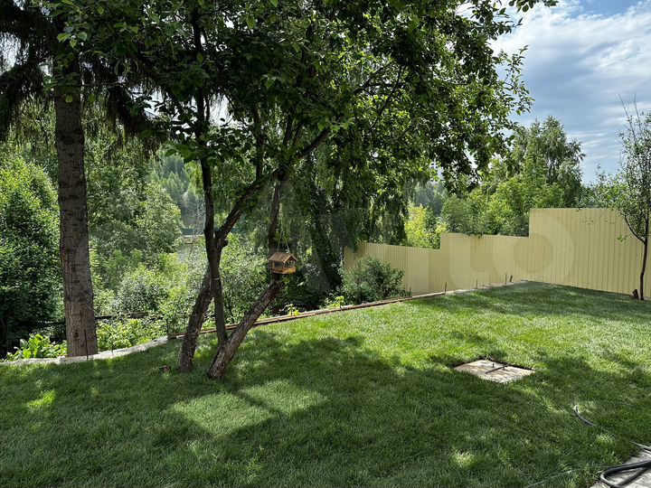 Дом 168,8 м² на участке 6,1 сот.