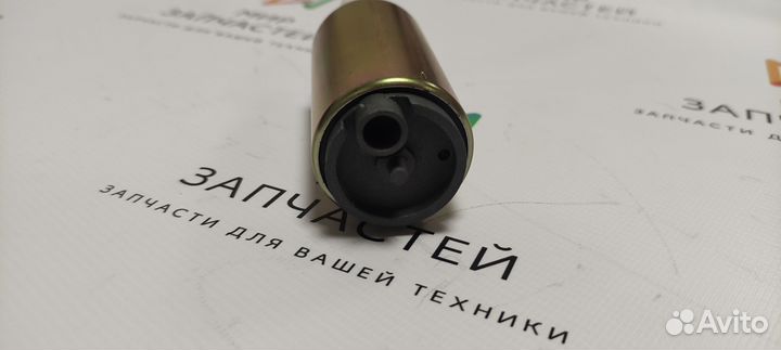 Насос топливный 15100-57B20