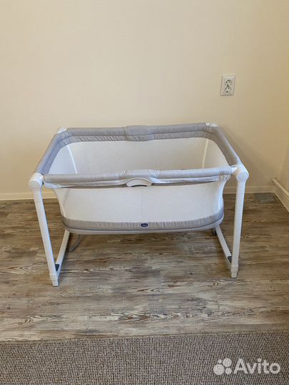 Детская кроватка-манеж складная Chicco