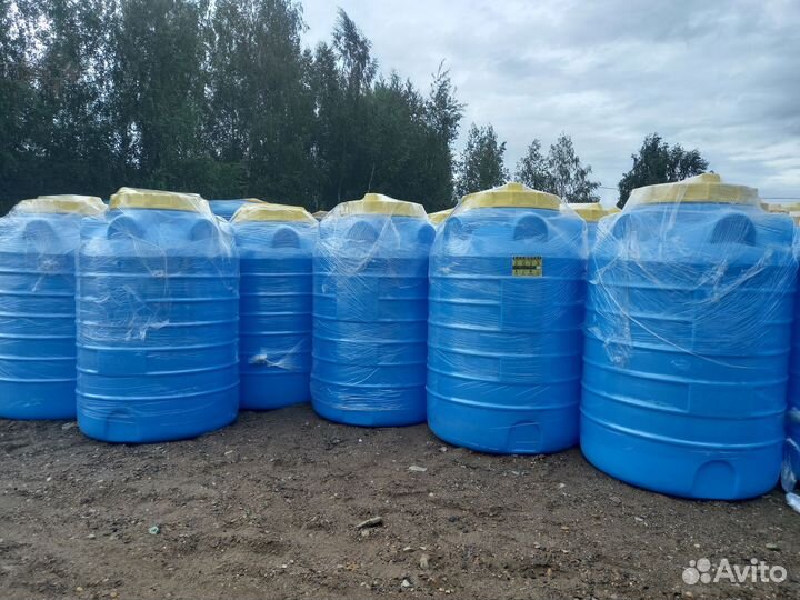 Бочка пластиковая 3000 л для воды полив