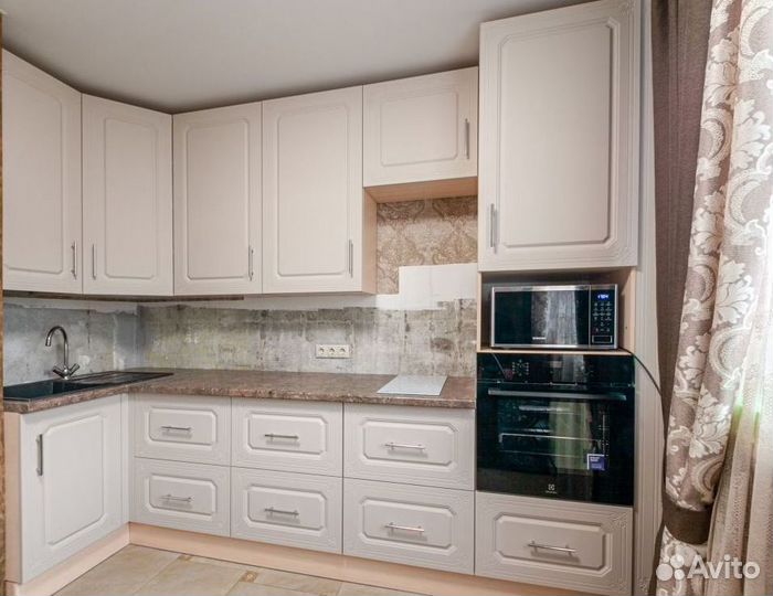 Кухня новая