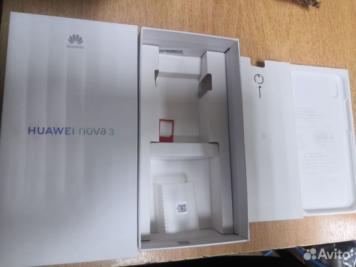 HUAWEI Nova 3, 4/128 ГБ