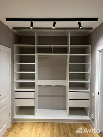 Гардеробная на заказ в рассрочку