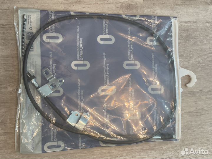 Трос ручного тормоза Toyota corolla