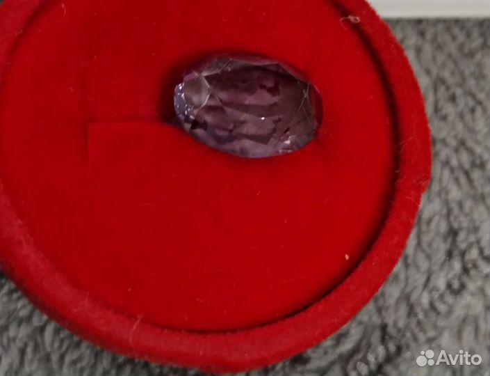 Камень александрит