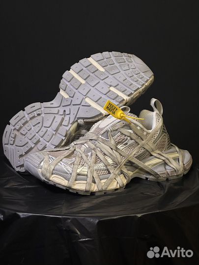 Кроссовки Balenciaga Extreme Lace Light Beige