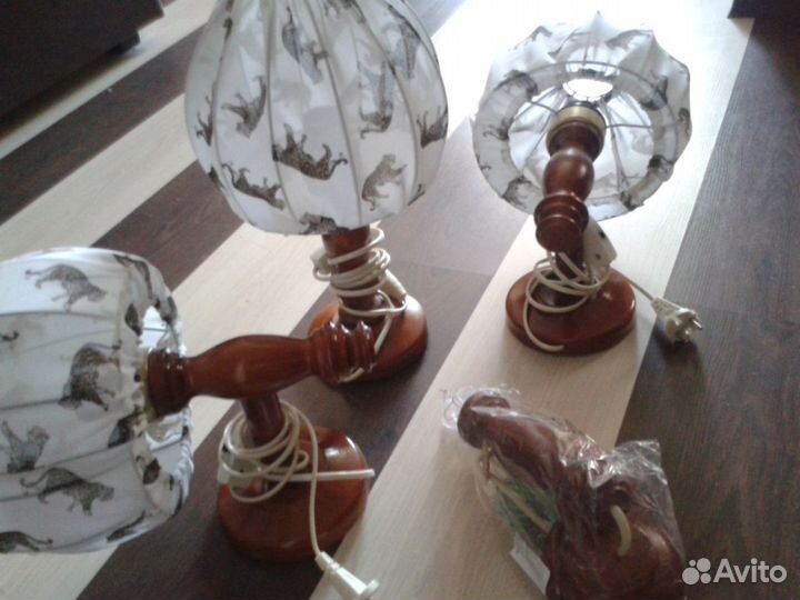 Набор светильников (2 бра, наст. лампа, абажур)