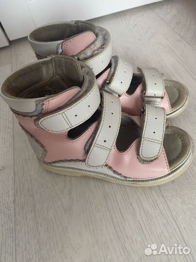 Ортопедические сандали