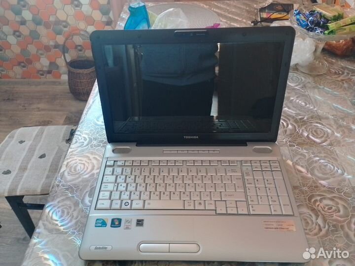 Toshiba sattellite 15.6 cor i3 В хорошем состоянии