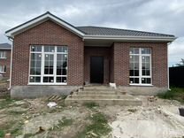 дом 100 000. маленький кирпичный домик. самоцветы коттеджный поселок барнаул. одноэтажный дом 120кв с террасой. двухэтажный дом 100 кв.