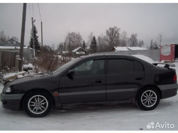 Дефлекторы боковых окон Toyota Avensis Седан (1