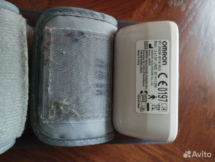 Тонометр на запястье омрон