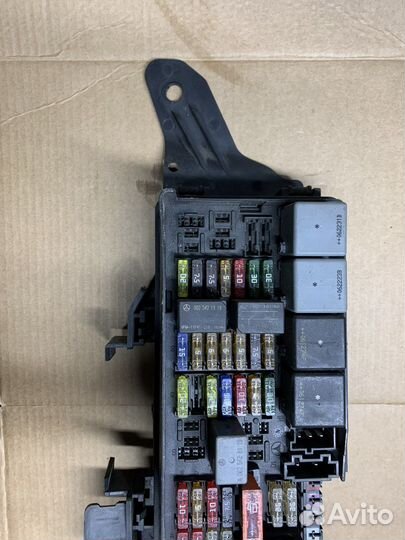 Блок реле предохранителей Mercedes W164