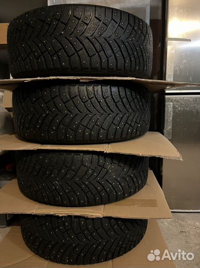 Michelin X-Ice North 4 225/45 R18 95T