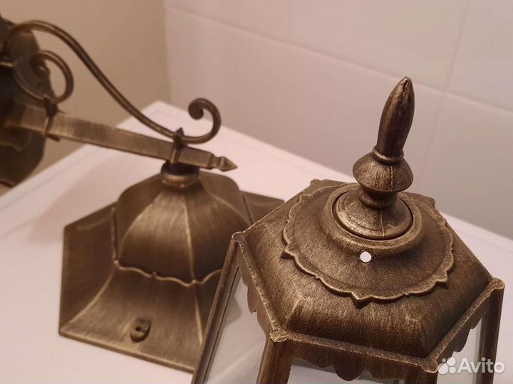 Уличный настенный фонарь