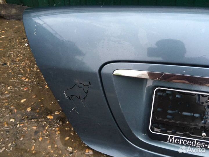 Mercedes-Benz S-Class W220