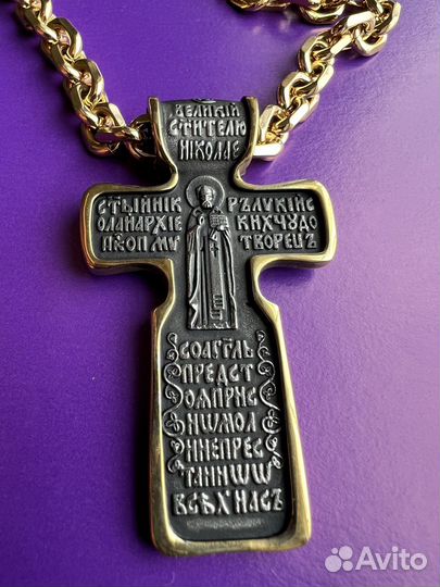 Крест на цепи