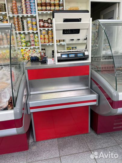 Холодильное оборудование для магазина
