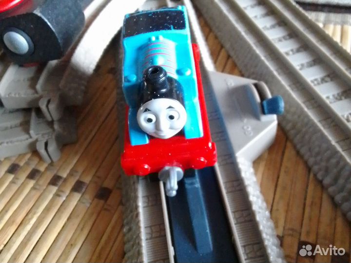 Паровозик Томас- железная дорога