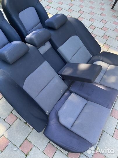 Автомобильное сиденья Subaru Legacy