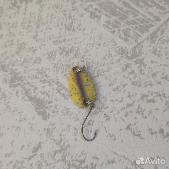 Блесна 2 грамма форель, окунь,голавль
