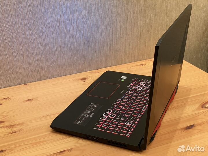 Acer 17.3 120Гц/i5-1300/24GB/RTX 2060/512+1TB