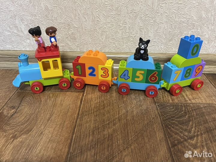 Паровоз Lego duplo
