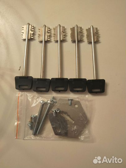 Дверной замок новый