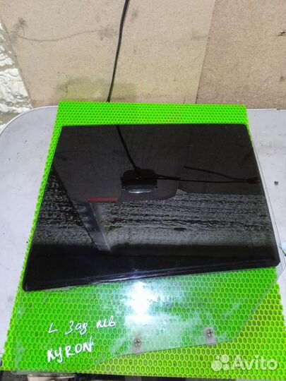 Заднее левое стекло SsangYong Kyron