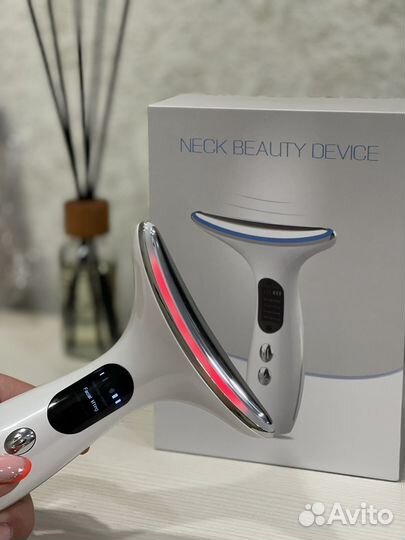 Массажер новый для лица и шеи микротоковый