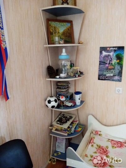 Детская мебель, купленная в магазине 