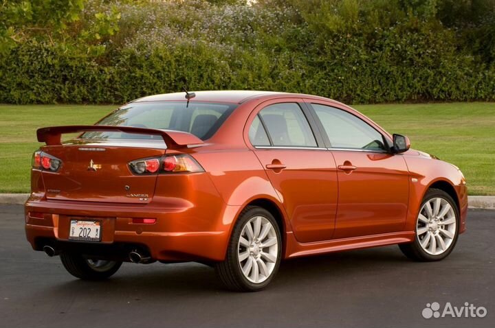 Заднее стекло Mitsubishi Lancer